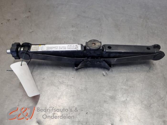 Cric d'un Mercedes Vito, 3 mois de garantie, Utilisé, -, -