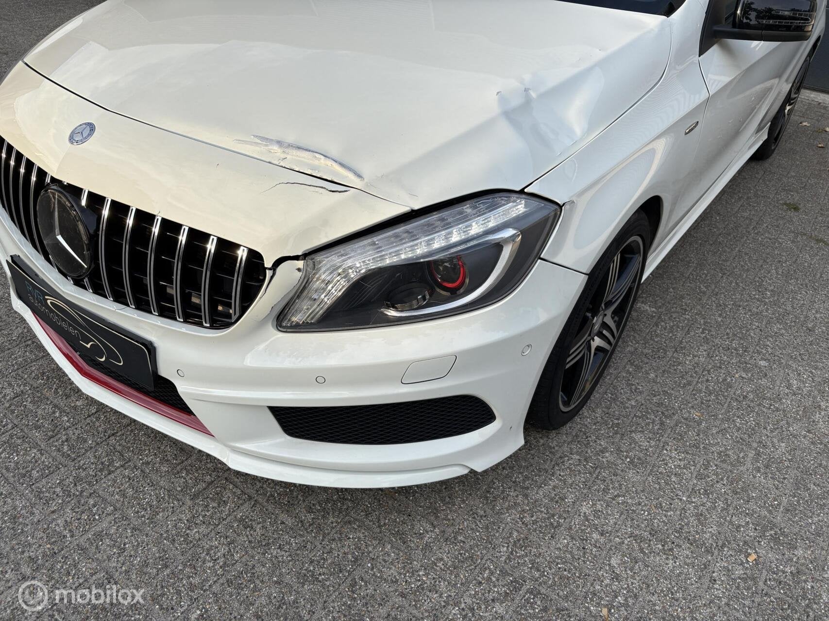 Mercedes A-klasse 250 AMG PAKKET/PANODAK/NAVI/CRUISE, Auto's, Automaat, Gebruikt, 4 cilinders, Wit