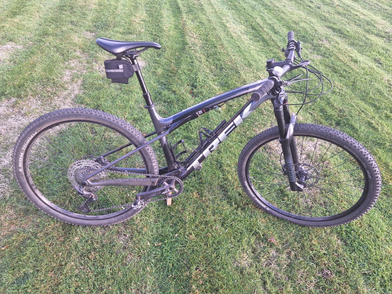 Trek 9.6 supercaliber, full carbon en volledig geveerd, Fietsen en Brommers, Ophalen, Zo goed als nieuw, Schijfrem, Trek
