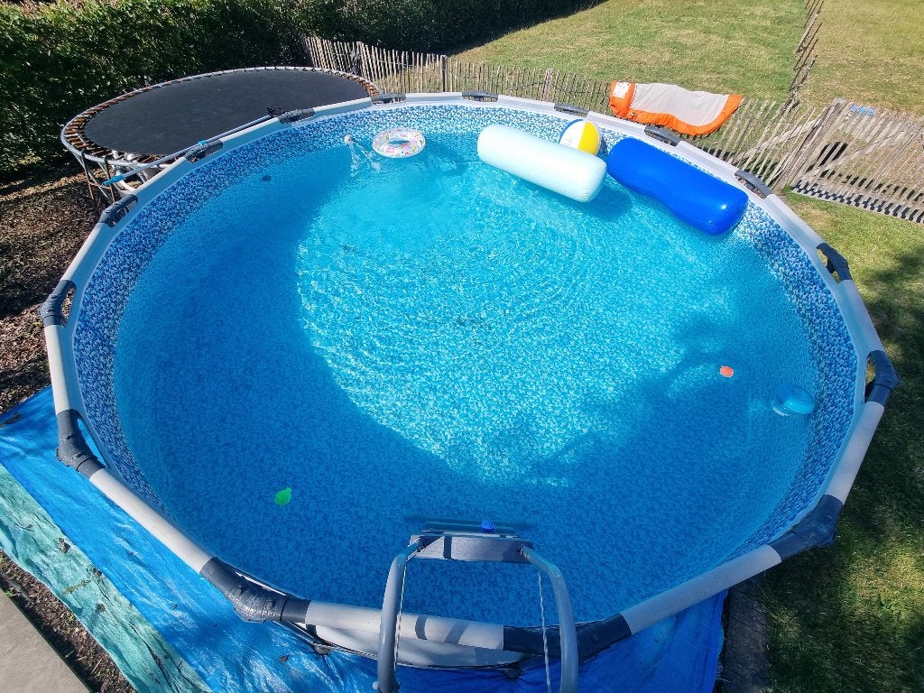 Construction de piscine sans pompe. 4,57 M X 1,2 M, 300 cm ou plus, Rond, Enlèvement, Utilisé
