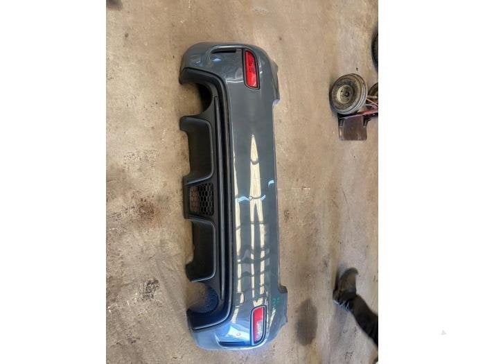 Pare-chocs arrière d'un Fiat 500 Abarth (735A), -, 3 mois de garantie, Utilisé, -