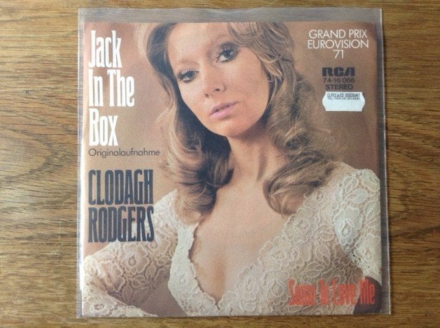 single clodagh rodgers, CD & DVD, Vinyles Singles, Enlèvement ou Envoi, 7 inch, Housse de protection extérieure, Rock et Metal