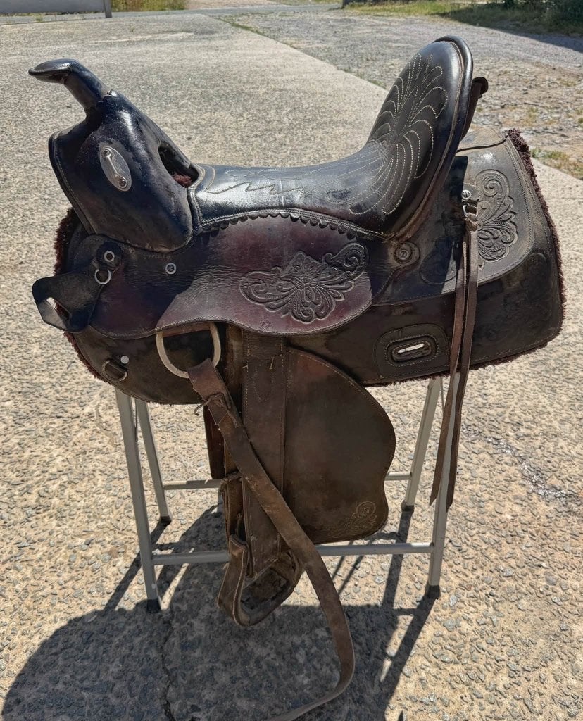 Selle Western, Animaux & Accessoires, Enlèvement, Utilisé, Polyvalence, Étriers inclus
