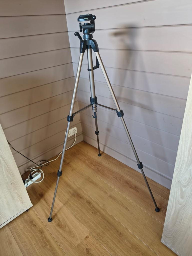 Statief voor fototoestel + gorillapod, Audio, Tv en Foto, Fotografie | Statieven en Balhoofden, Ophalen of Verzenden, Zo goed als nieuw