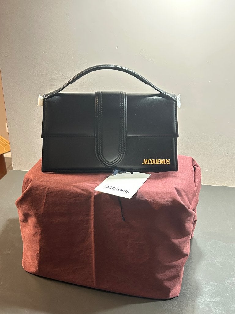 Jacquemus zwarte met goud, Bijoux, Sacs & Beauté, Sacs | Sacs Femme, Enlèvement ou Envoi, Neuf, Noir, Sac à main