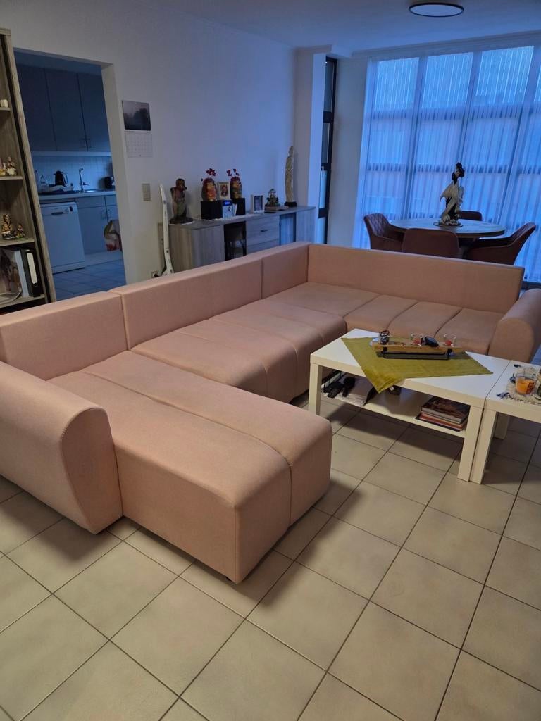 Hoeksalon te koop, Ophalen