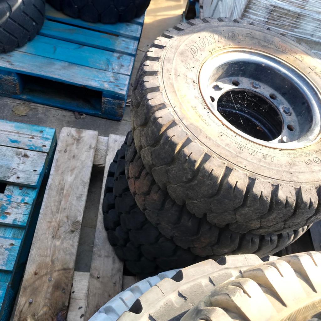 Heftruck banden, Zakelijke goederen, Landbouw | Onderdelen | Banden, Velgen en Assen, Ophalen