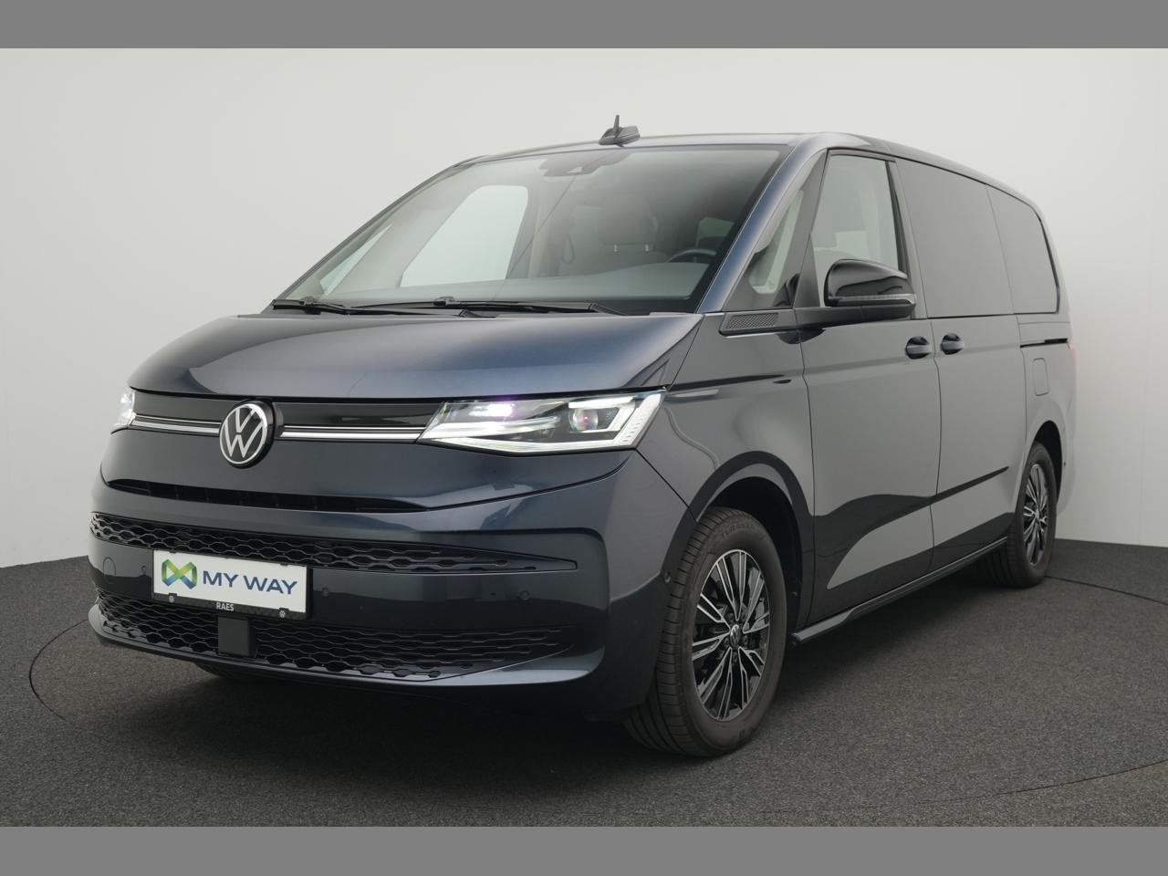 Volkswagen Multivan T7 Long eHybrid (PHEV) Multivan Life (La, Auto's, Automaat, Blauw, Hybride Elektrisch/Benzine, https://public.car-pass.be/vhr/e8d69163-06b1-4a70-9ede-7cfef324dfdf
