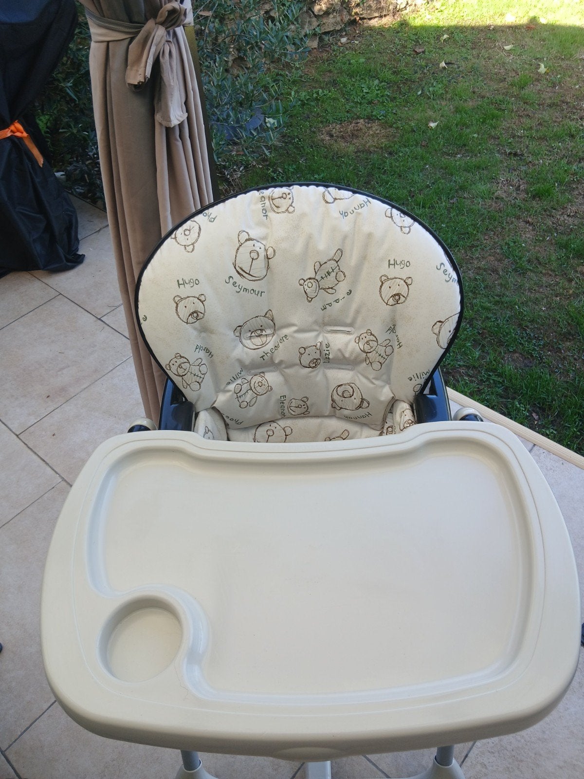 Chaise pour bébés pliable et reglable en hateur ., Enlèvement, Utilisé