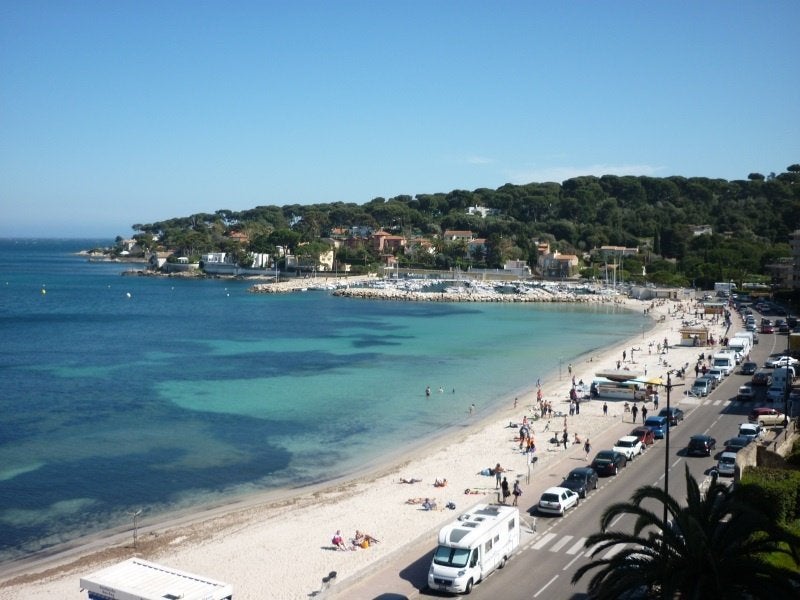 Antibes studio face à la plage avec piscine, Vakantie, Vakantiehuizen | Frankrijk, Provence en Côte d'Azur, Appartement, Stad