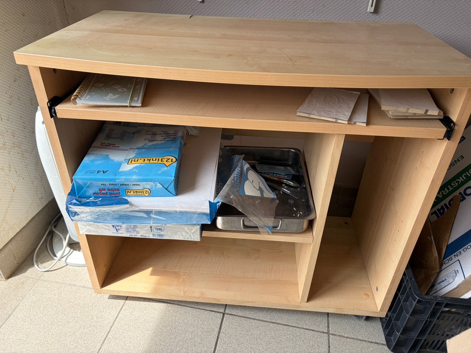 Bureau met lade, Ophalen, Met wielen, Gebruikt, Hout