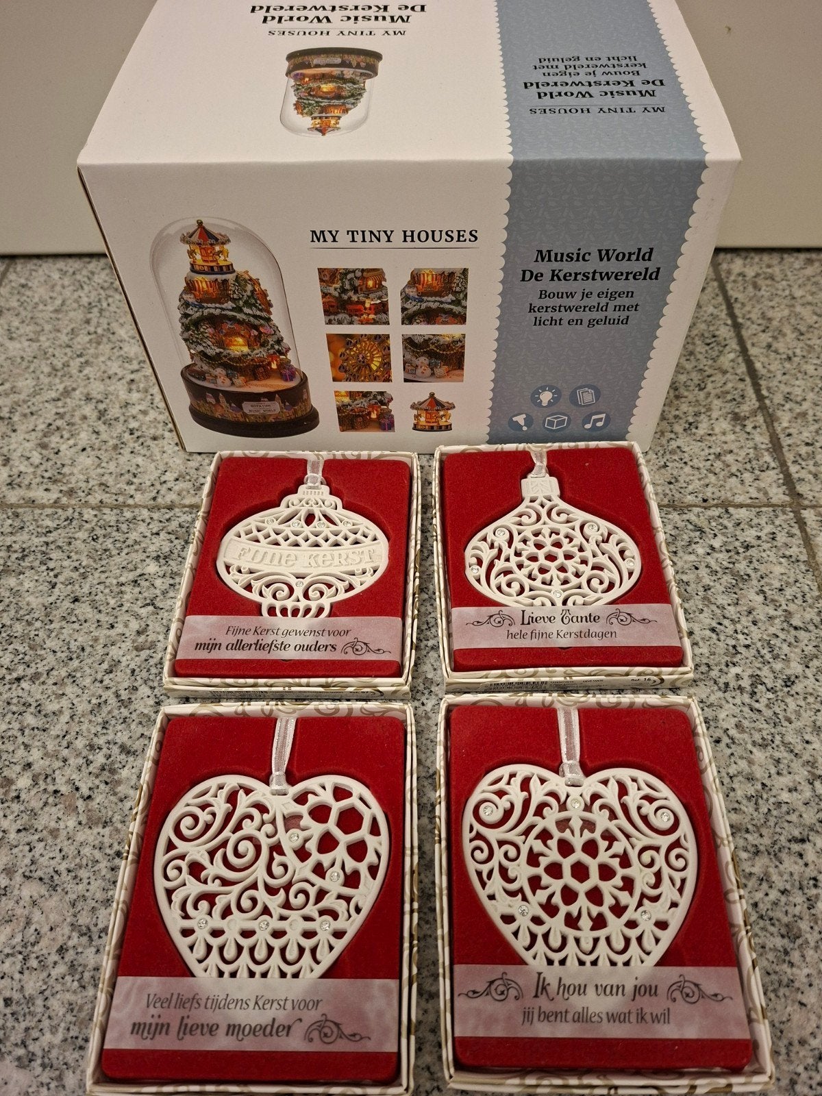 tiny houses de  kerstwereld  nieuw plus  swarovski hangers, Ophalen of Verzenden