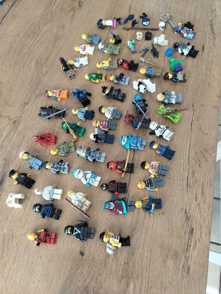 lego 52 minifiguren, Kinderen en Baby's, Speelgoed | Duplo en Lego, Ophalen of Verzenden, Lego