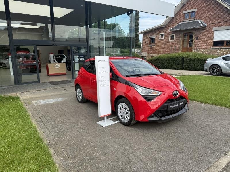 Toyota Aygo x-play2, Autos, Rouge, 998 cm³, Euro 6, Boîte manuelle