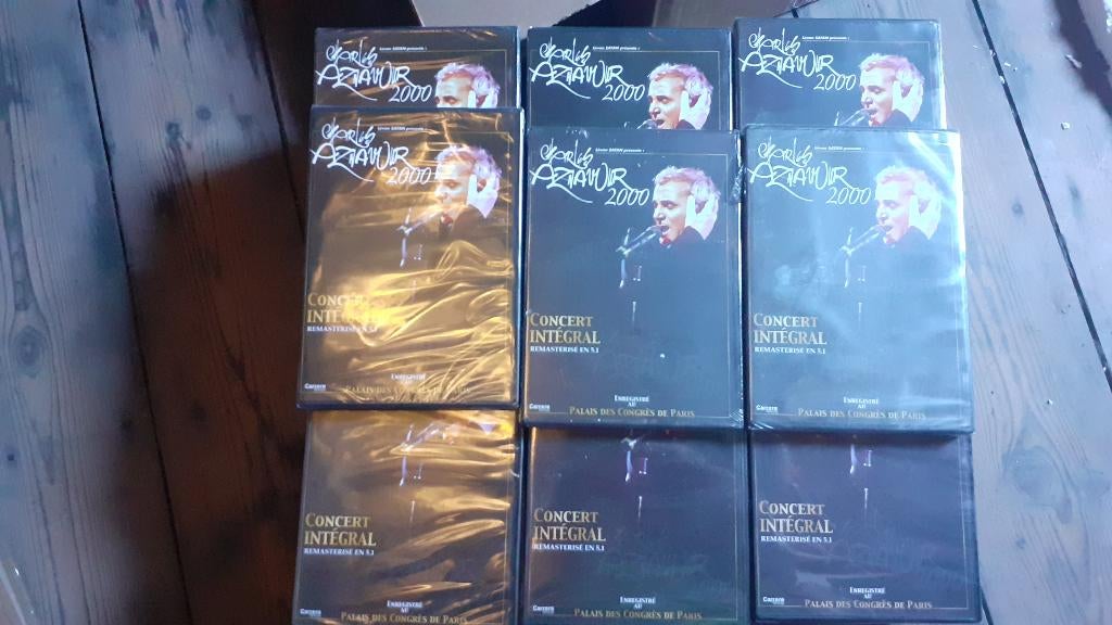 CHARLES AZNAVOUR 2000 - LOT 60 DVD NEUF SOUS CELLO, Enlèvement, Neuf, dans son emballage