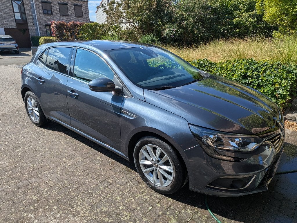 Renault Megane 1.3 TCe Limited#2 - CarPlay - Camera - 2019, Voorwielaandrijving, 4 cilinders, 124 g/km, 1306 kg