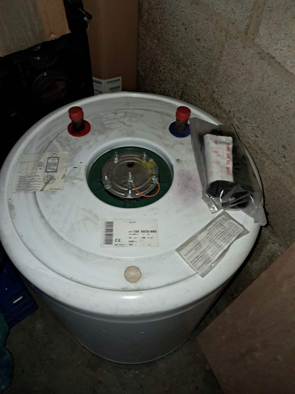 Boiler 100 L email  avec échangeur serpentin, Enlèvement, Neuf, Boiler