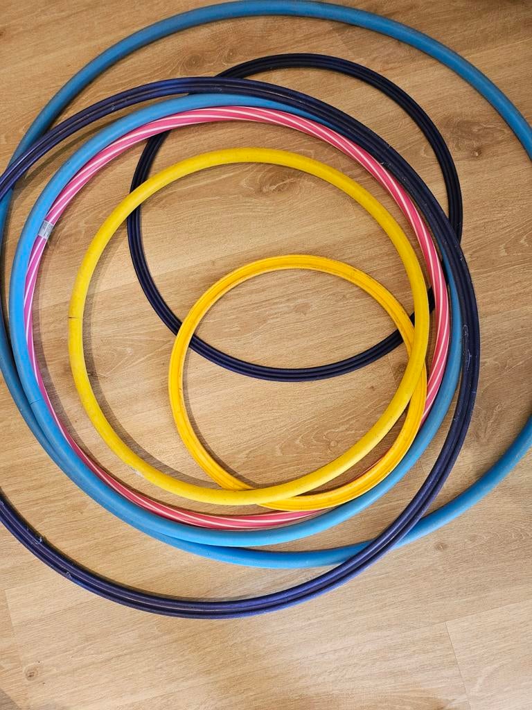 Lot de 7 cerceaux gym sport école en très bon état, Zo goed als nieuw