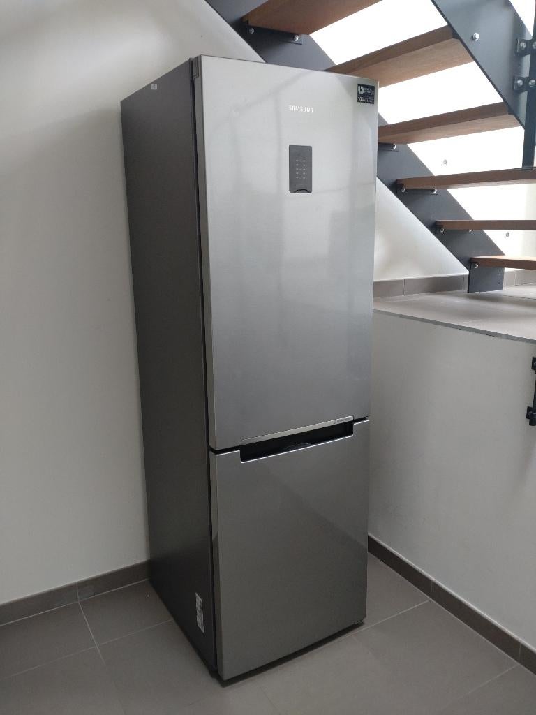 Koelkast - Samsung - (304 Liter) RB31FERNBSA (A+++), Elektronische apparatuur, Koelkasten en IJskasten, Ophalen, 200 liter of meer