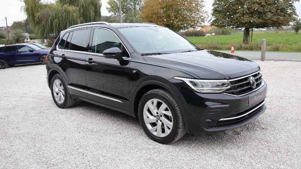 VW Tiguan 1,5 TSI 2022 automatique- clim-GPS-Cruise-Led, Achat, Entreprise, Noir, 5 portes