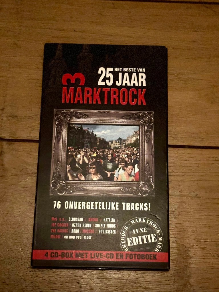 Luxe CD-box & Fotoboek – Het Beste Van 25 Jaar Marktrock, Ophalen of Verzenden, Zo goed als nieuw, Pop, Boxset