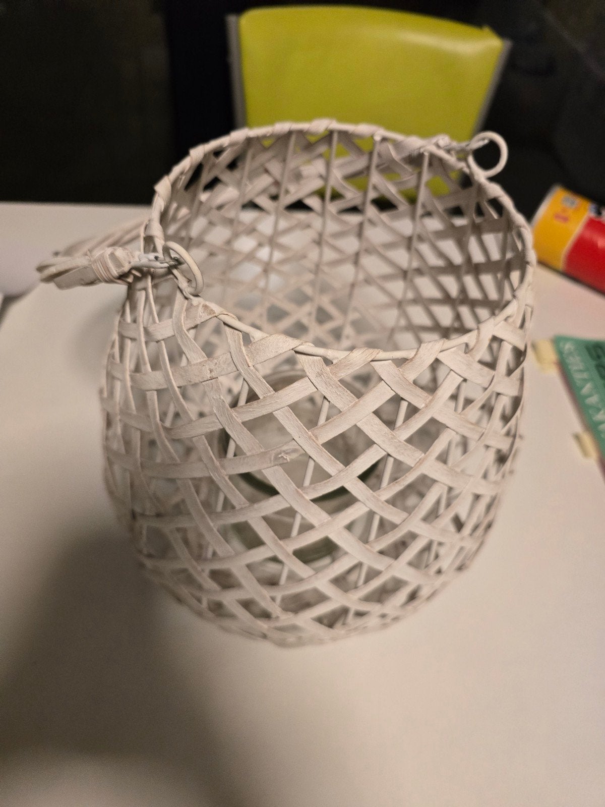 prachtige mand met kaars, Ophalen, Mand