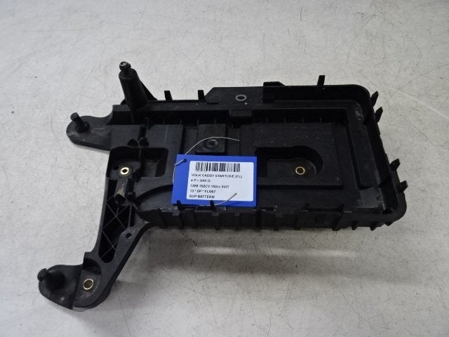 SUPPORT DE BATTERIE Volkswagen Caddy Combi III (2KB,2KJ), Volkswagen, Mevr. I. Hauben, Utilisé, Rue de l'Espoir 34 34
4030  GRIVEGNÉE, BE