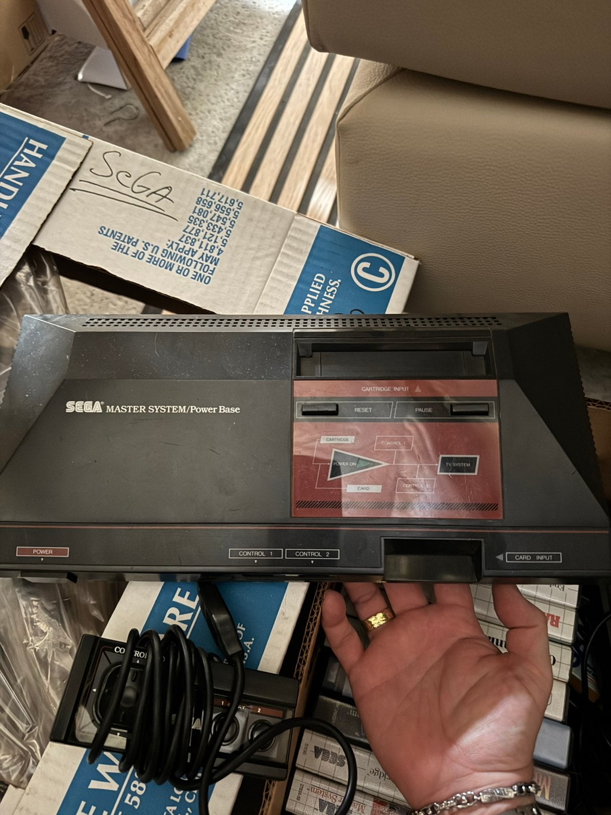 Te koop Sega Master System 1 van 1989 met twee controlers, Games en Spelcomputers, Spelcomputers | Sega, Ophalen, Met games, Master System