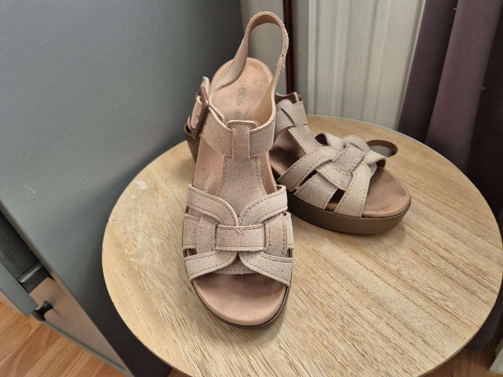 Sens 39, Beige, Zo goed als nieuw, Sandalen of Muiltjes, Ophalen of Verzenden