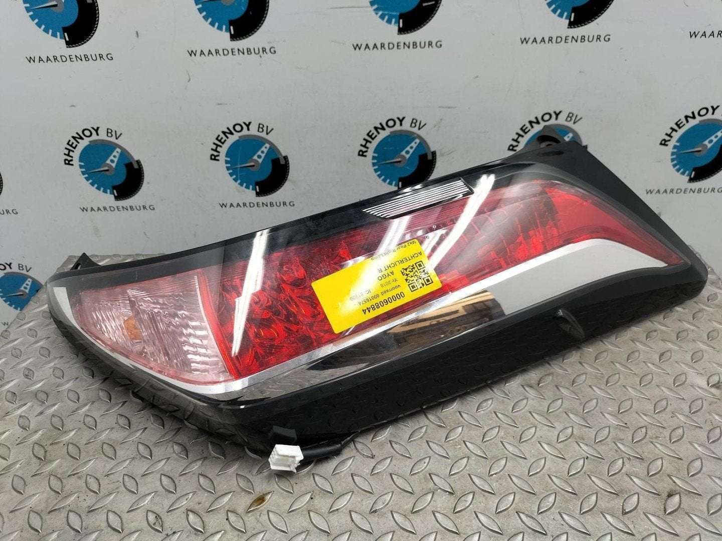 TOYOTA AYGO 1.0 VVT-I X-PLAY  ACHTERLICHT R 2018, Ophalen of Verzenden, Gebruikt, ARN erkend