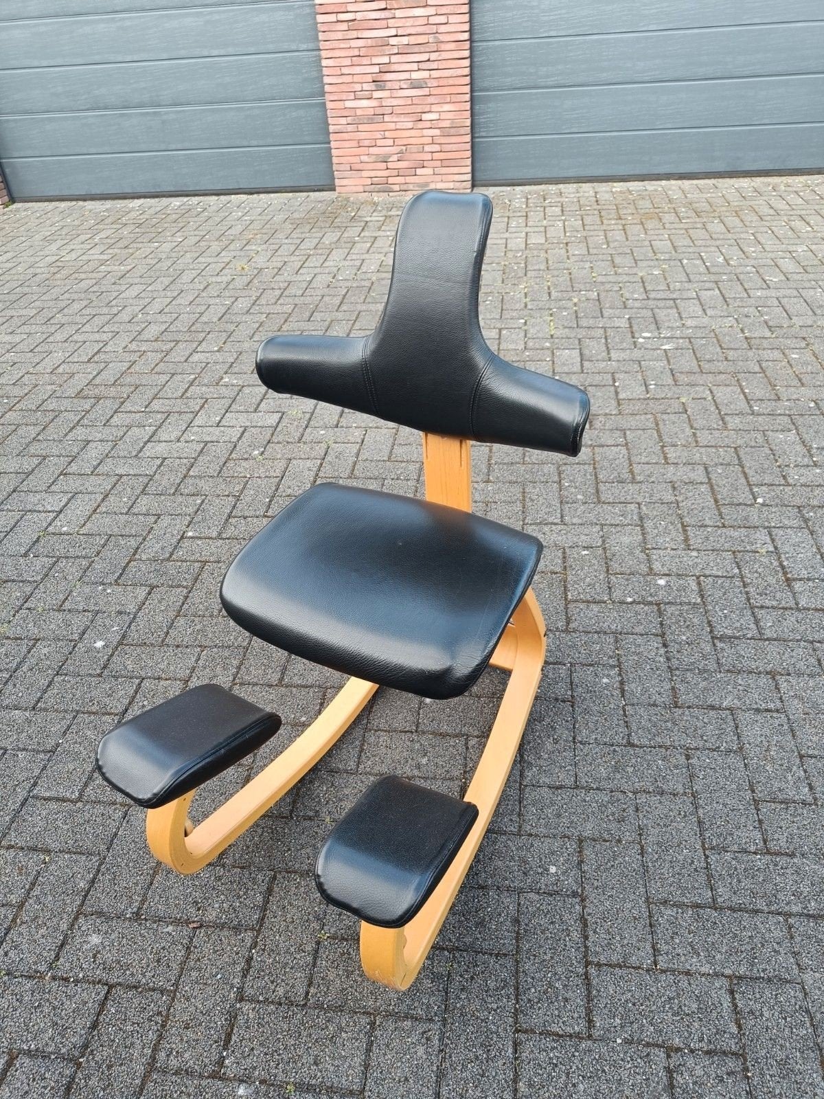 Chaise de bureau ergonomique Varier en très bon état, Maison & Meubles, Chaises, Design, Comme neuf, Enlèvement, Cuir