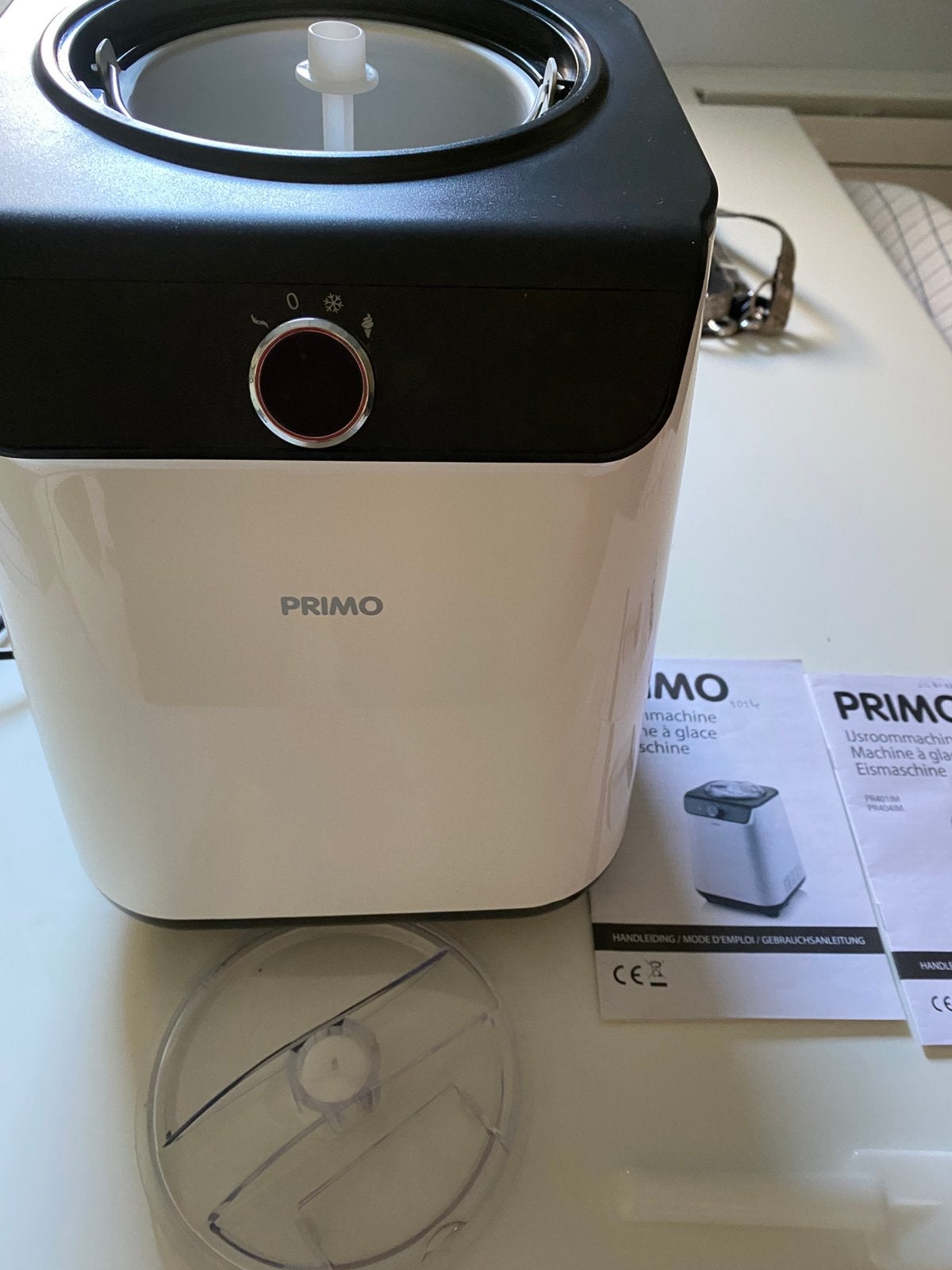 Primo ijsroommachine 1.2l nieuwe staat zelf vriezend., Ophalen, Zo goed als nieuw