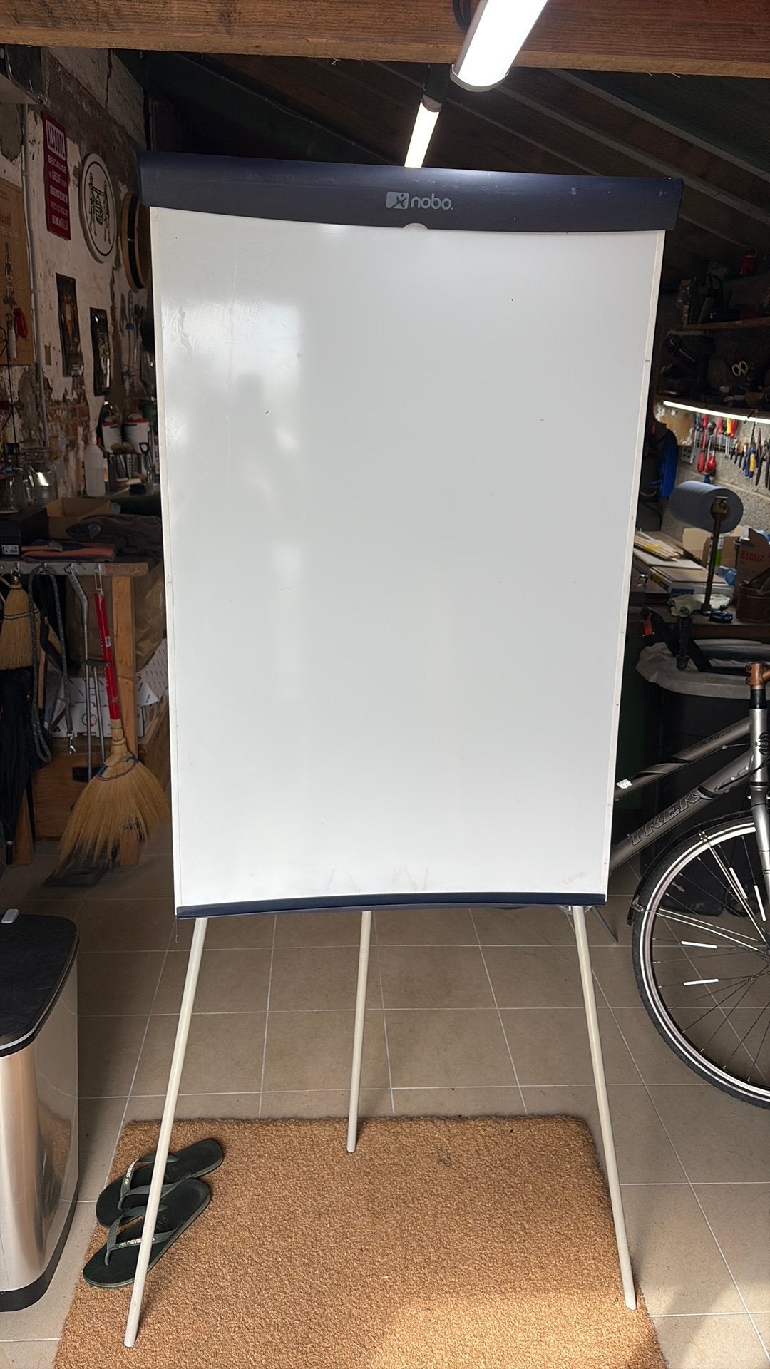 Dry erase board wit 3 extendable legs, Diversen, Ophalen, Mobiel, Gebruikt, Whiteboard