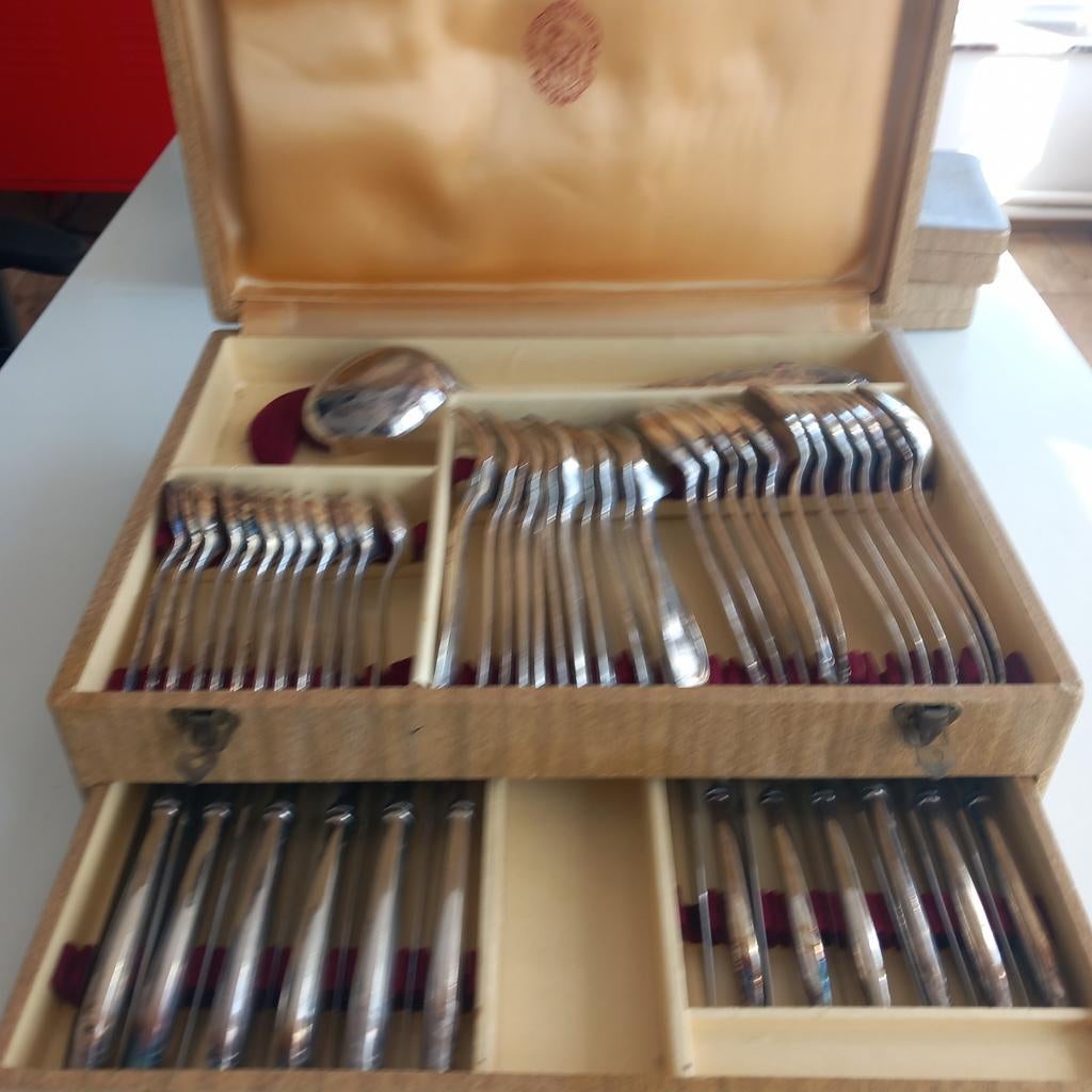 Ménagère Apollo 84 pièces, Enlèvement