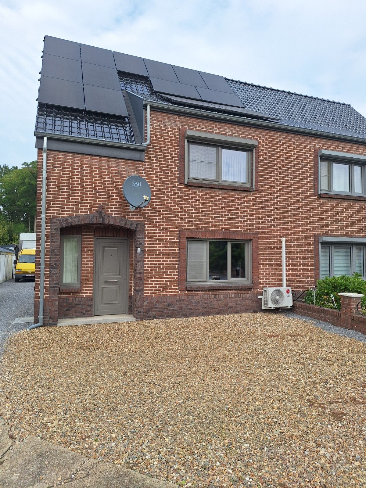 HOB op 10are , 3 slaapkamers.  Geen renovatieplicht, Neeroeteren, 1000 tot 1500 m², 3 kamers, Verkoop zonder makelaar