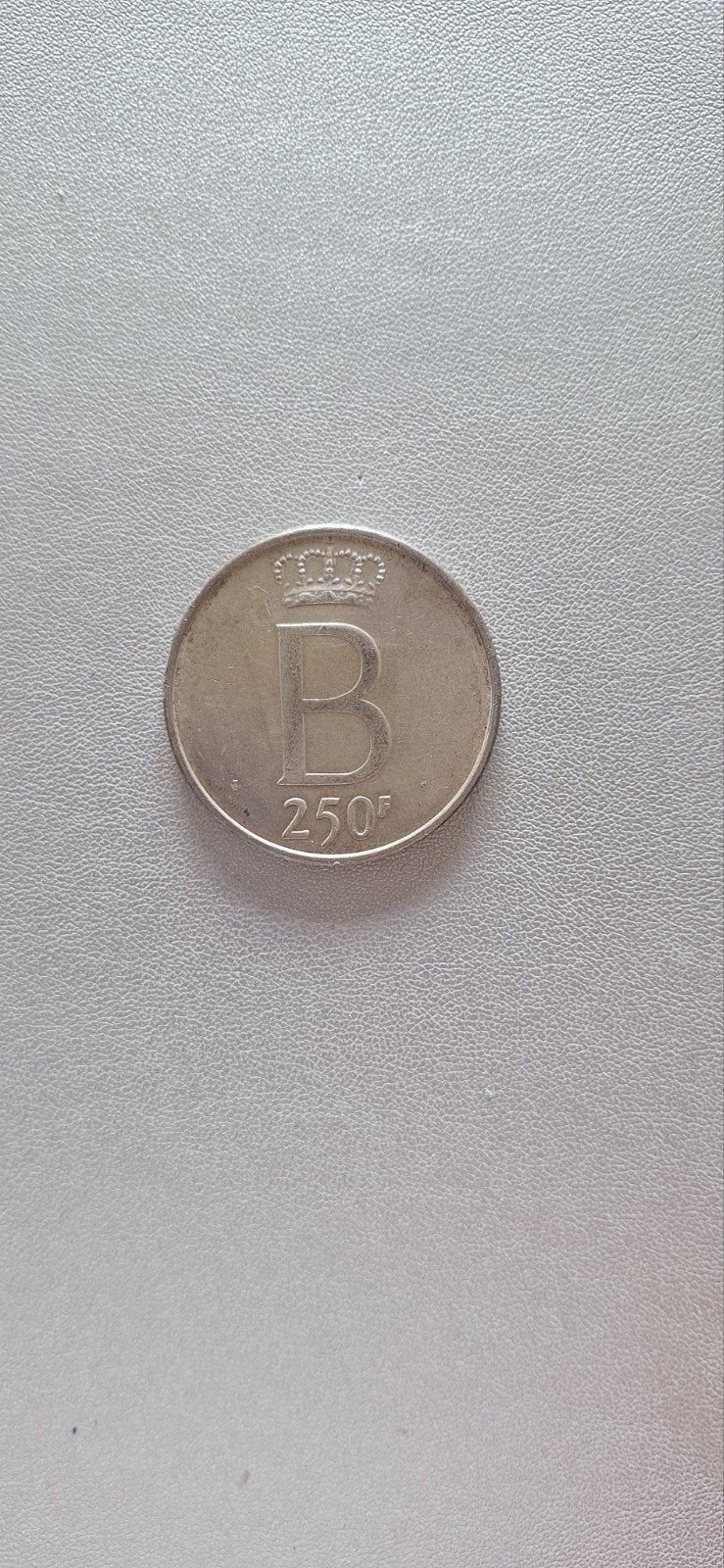 Pièce de 250 f belge Baudouin Roi des Belges, Enlèvement