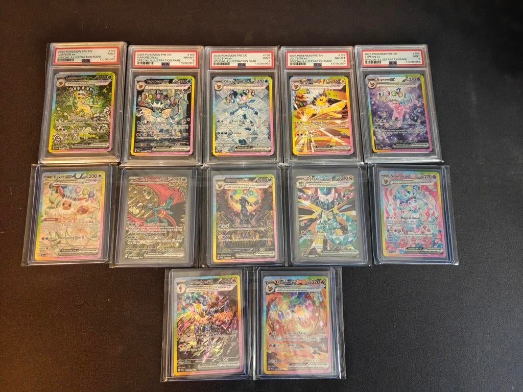 Prismatic evolutions Grandmaster set, Hobby en Vrije tijd, Ophalen, Nieuw, Meerdere kaarten, Foil