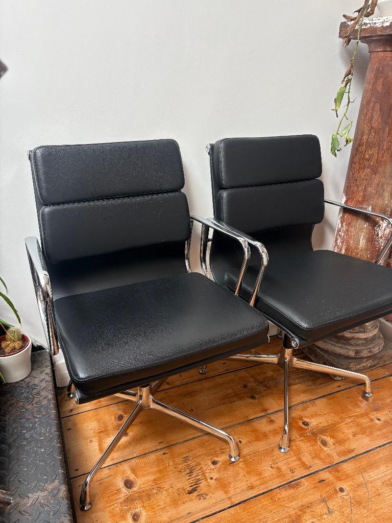 2x Eames Soft Pad stijl stoelen, Ophalen