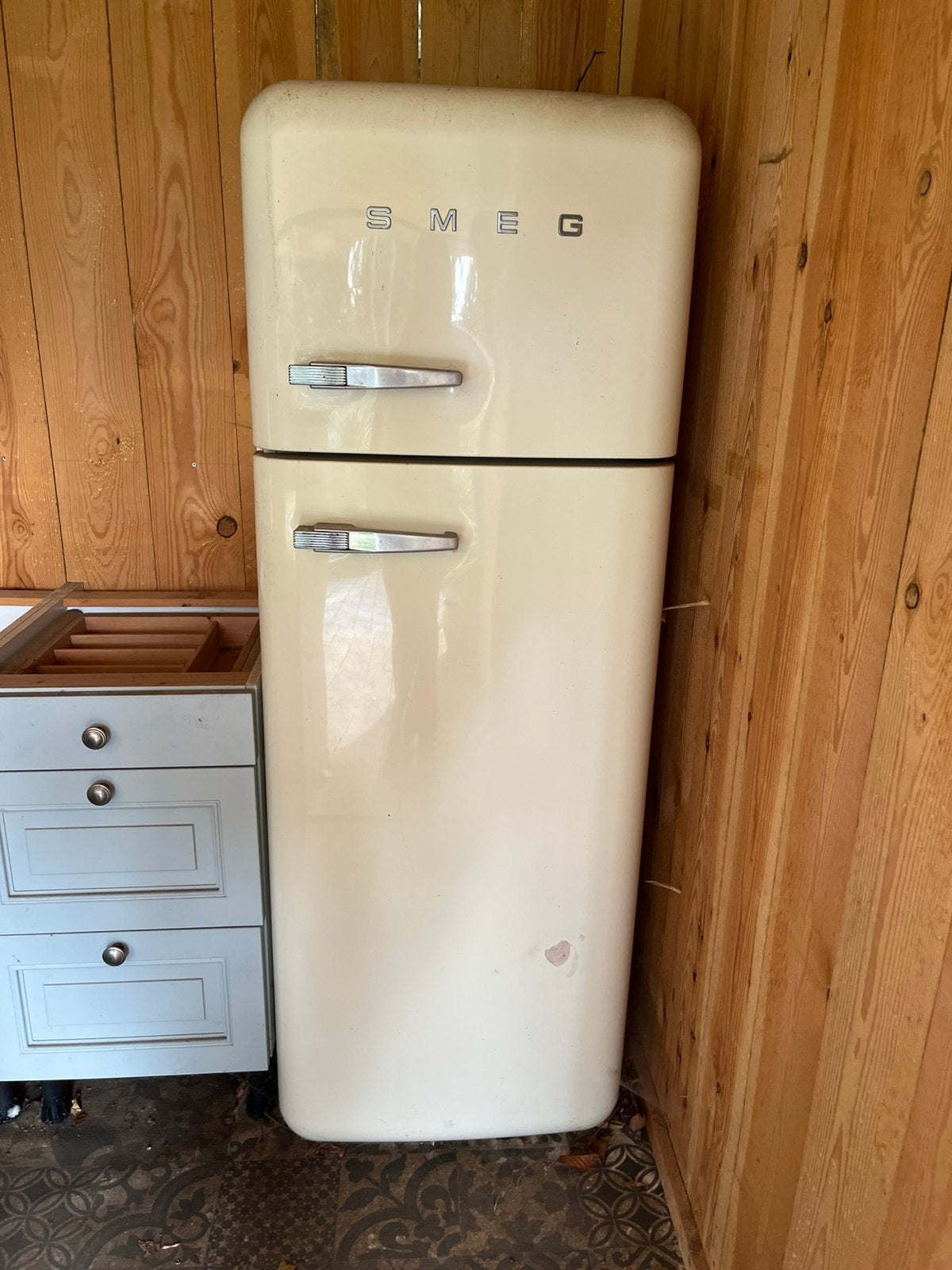 Beige smeg koelkast, Ophalen, Gebruikt, Met vriesvak