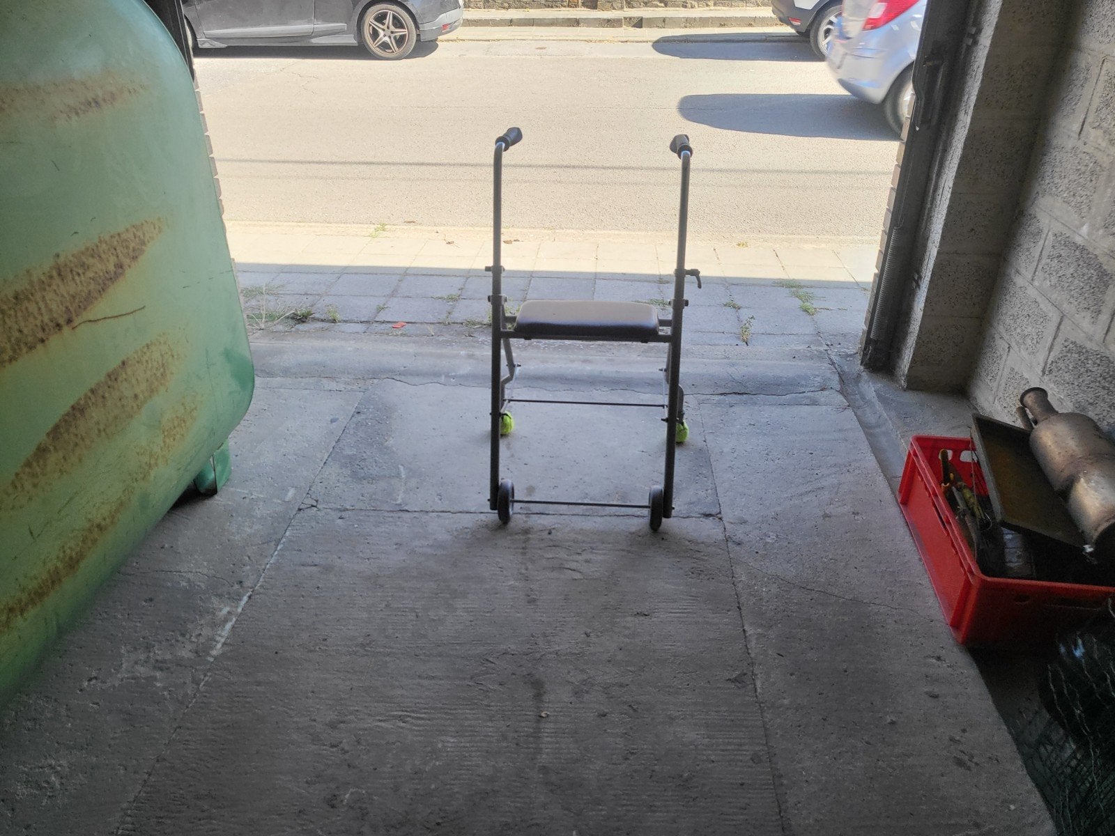 Deambulateur, Divers, Déambulateurs, Enlèvement