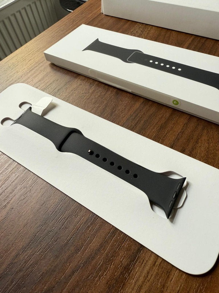 Apple Watch Series 10 Titanium, volledig nieuw en ongedragen, Handtassen en Accessoires, Smartwatches, Zwart, Apple Watch, IOS