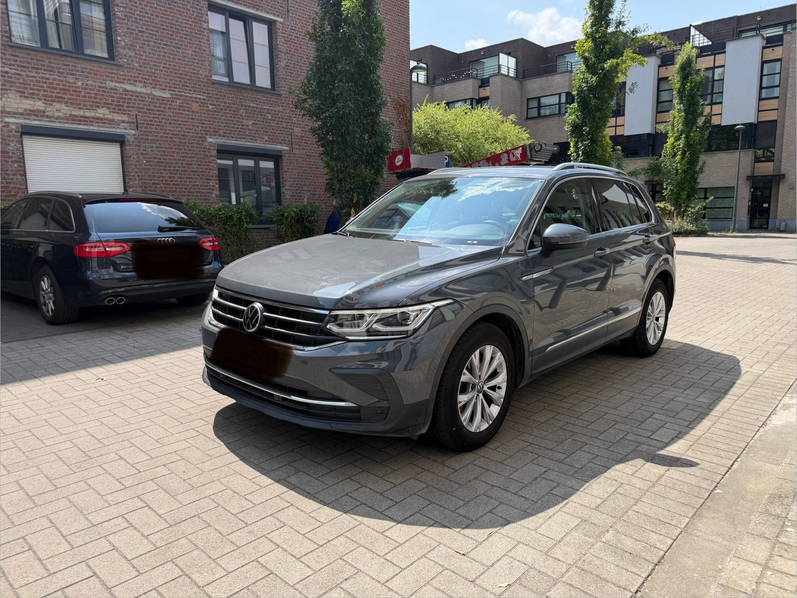 Volkswagen Tiguan 04/2021 - 1.5 TSI - 84000km, Auto's, Dealer onderhouden, Monovolume, 1498 cc, 4 cilinders