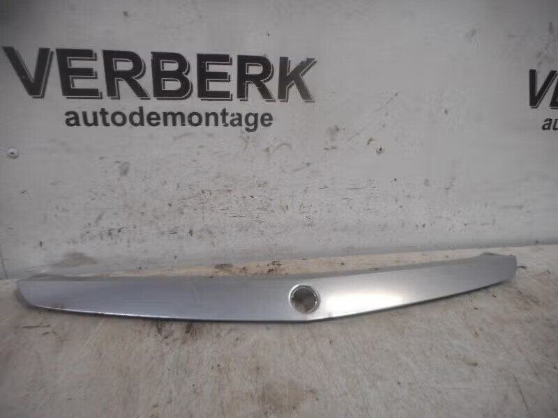 SIERLIJST BUMPER MIDDEN ACHTER Tigra Twin Top (93-162-200), Bahnhofsplatz 65423 Rüsselsheim am Main, DE, Gebruikt, Opel, Opel Automobile GmbH