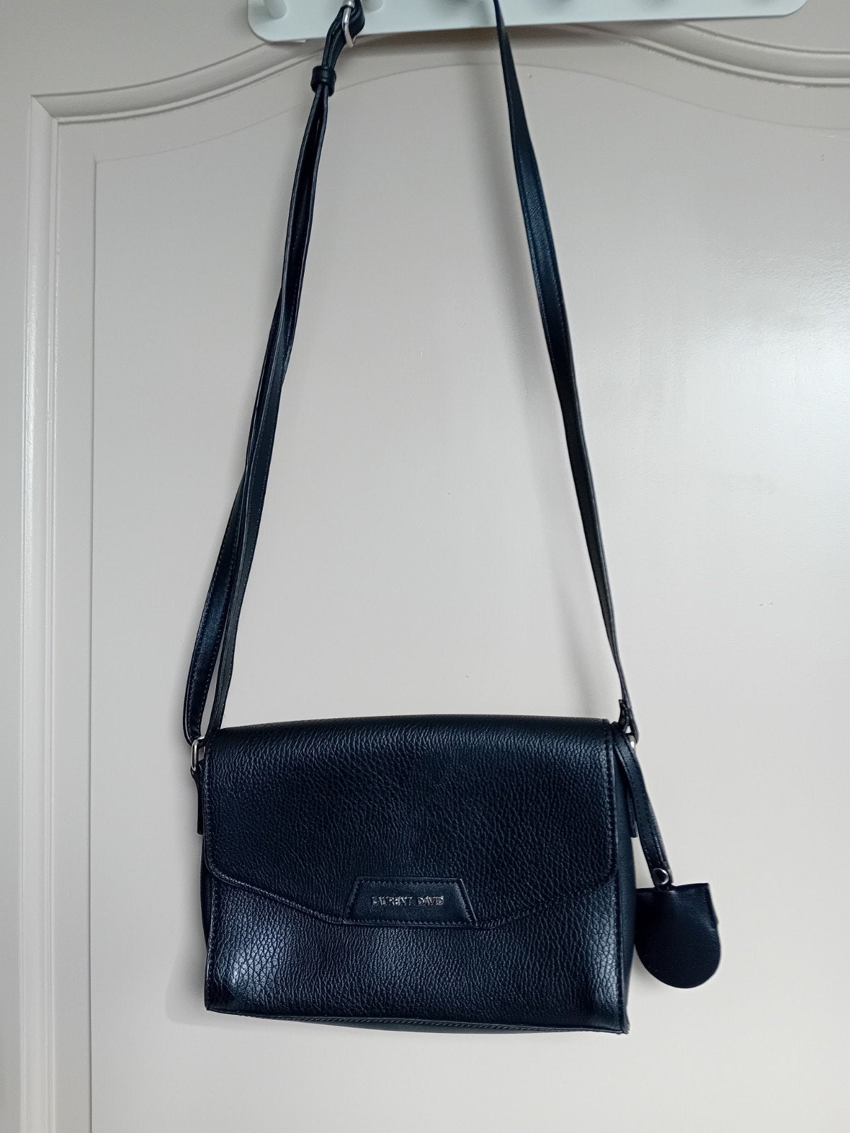 Mooie handtas nooit gebruikt kleur zwart merk Laurent David, Handtassen en Accessoires, Ophalen of Verzenden