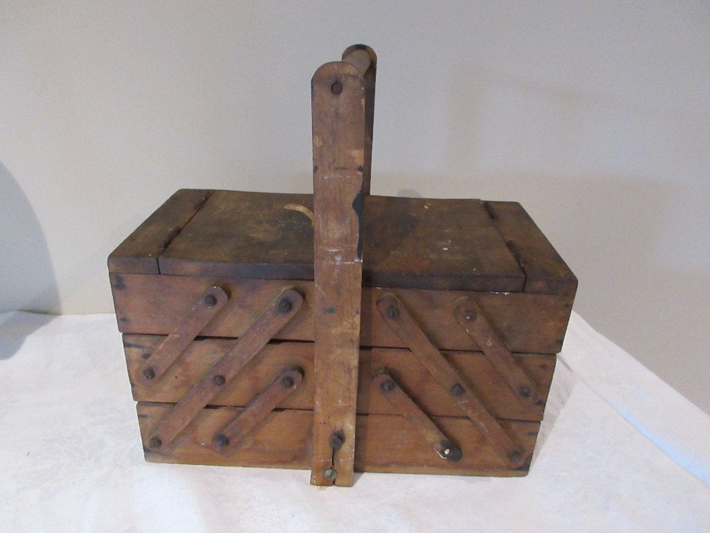 Vintage naaidoos in hout oude naaidoos, Ophalen