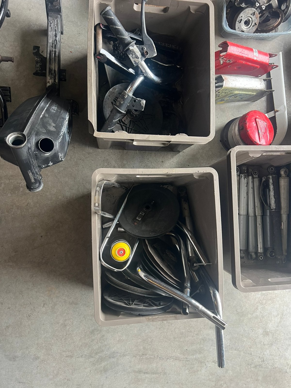 Peugeot 103 onderdelenpartij, Ophalen, Zo goed als nieuw, Frame