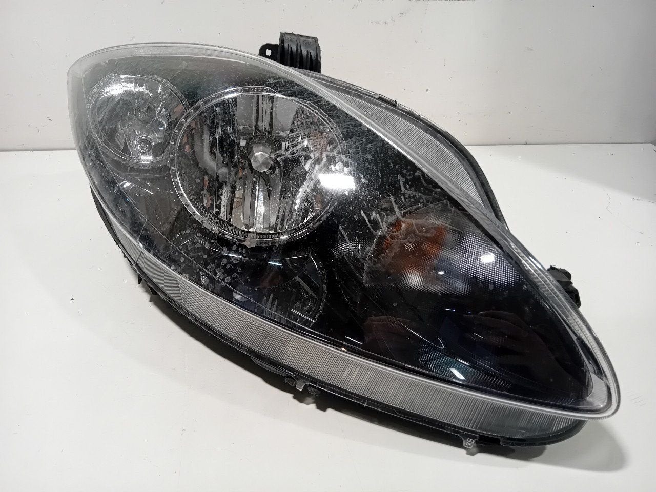 Koplamp rechts Seat Leon, Onderdelen@venauto.nl, Van der Ven Autorecycling B.V., Ettenseweg 76, 4706 PB Roosendaal, The Netherlands