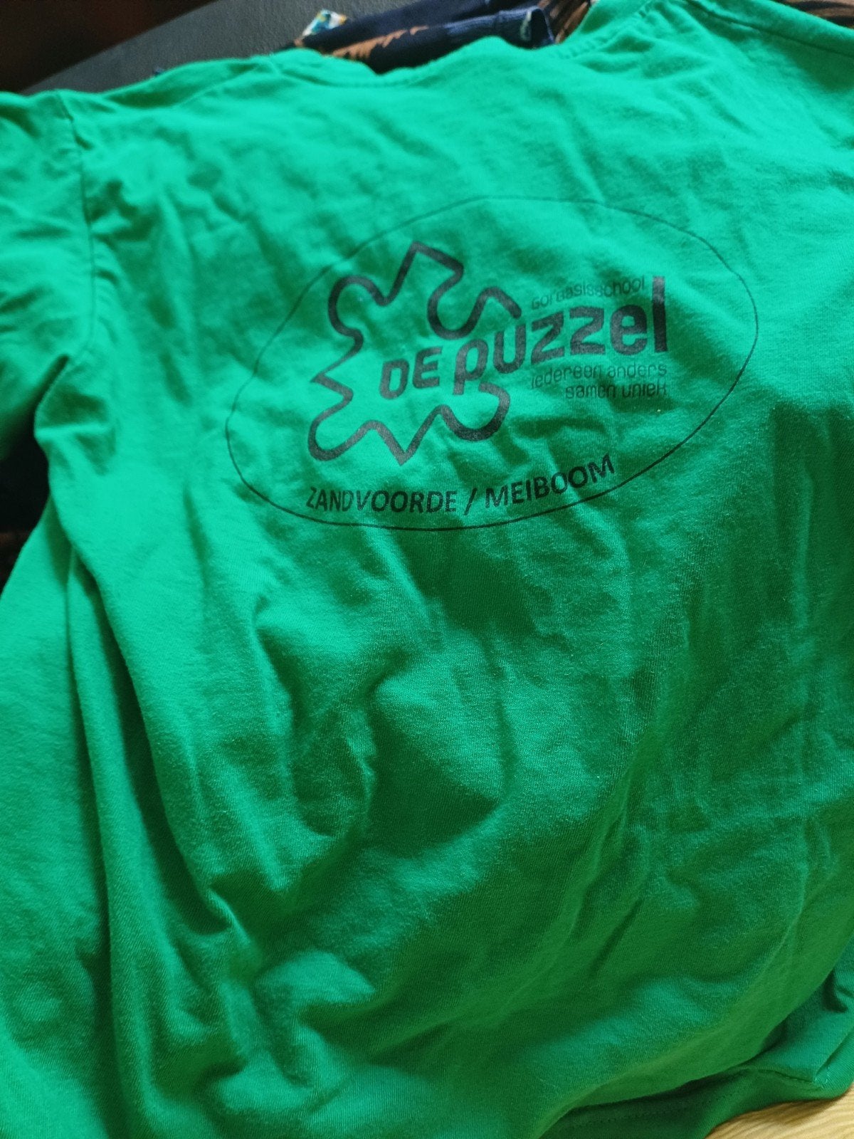 Uniform/turn t- shirt groen  school De Puzzel, Ophalen of Verzenden