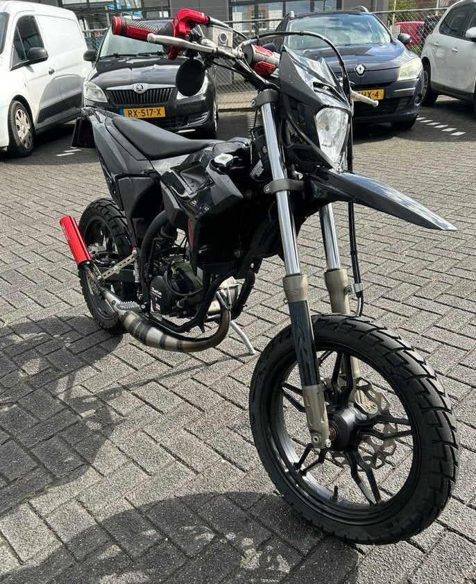 BETA RR50 | BLACK | 2025, Ophalen, 6 versnellingen, 50 cc, Beta