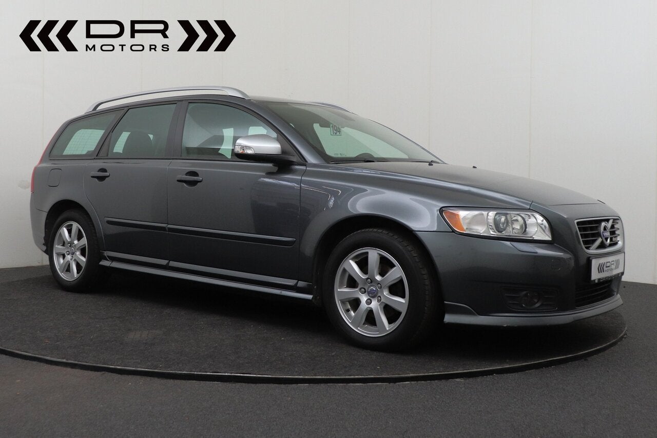 Volvo V50 R-DESIGN - PARKEERSENSOREN - EXPORT ONLY!, Euro 5, Zwart, 4 cilinders, 0 kg